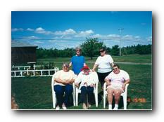 Gladys Hutton with 4 of 5 daughters